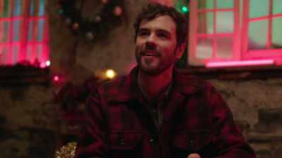Ooh. And what will you be
singing today? - The Christmas Setup