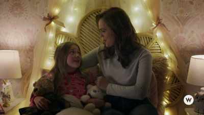 Ooh... you better get in that
bathroom and brush those teeth! - Christmas Bedtime Stories