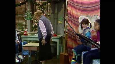 Ooh!
[chuckles] - Punky Brewster