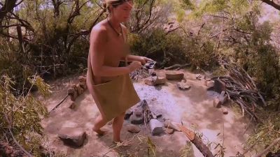            Ooh, cobra! - Naked and Afraid