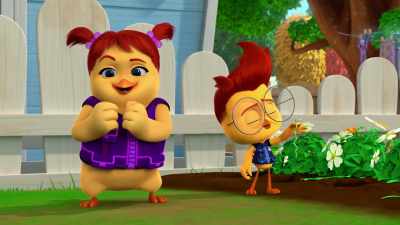 Ooh! Dr. Dirt, can we take it to the lab
so we can look closer? - The Chicken Squad