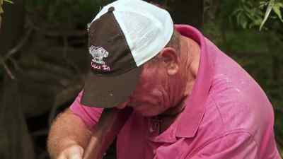    Ooh! Dude, it's a monster. - Swamp People