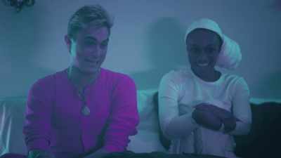 - Ooh!
- I agree. Absolutely. Okay. Juju? - Living for the Dead