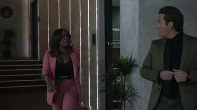 Ooh, just the person
I was looking for. - The Rookie: Feds