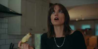 "Ooh," like "ooh,"
like "ooh, la, la." - The Holiday List