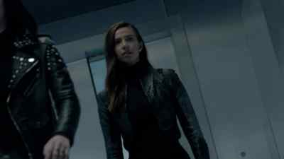 Ooh, look at that. - The Gifted