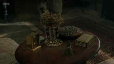 Ooh, new game. - Ghosts
