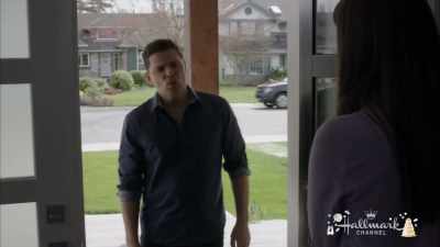 Ooh! Nick!
They're beautiful. - The Perfect Bride