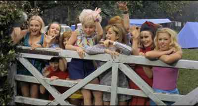 Ooh-ooh! - Carry on Camping