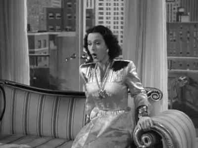 Ooh! - Her Highness and the Bellboy