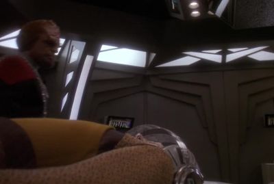 Ooh. - Star Trek: Deep Space Nine