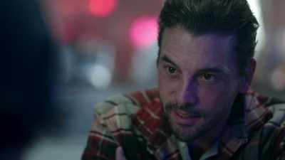 -Ooh.
-(TAPS TABLE) - Riverdale