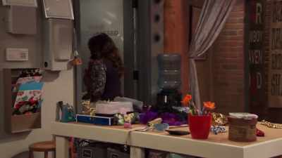 Ooh, that was Emo.
There's my Vlad! - Raven's Home