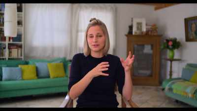 Ooh! This is like a spoon. - Hack Your Health: The Secrets of Your Gut