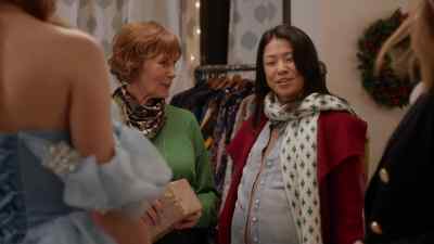 Ooh. What on earth
are you wearing? - To Have and to Holiday