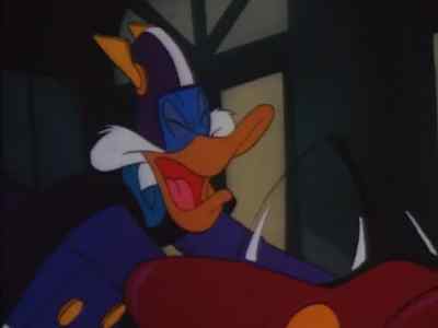 OOH! WHY DO I ALWAYS
HIT THE LIGHTS? - Darkwing Duck
