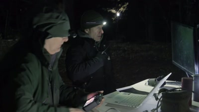 - Oop. Okay.
- I'm at half a battery. - Beyond Skinwalker Ranch