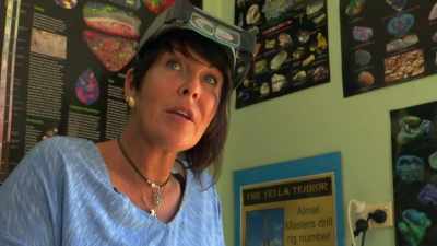 Opal's not perfect, but people
strive to have perfect opal. - Outback Opal Hunters