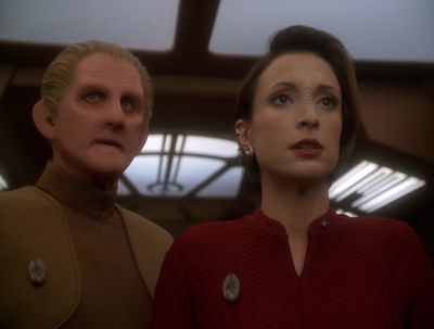 Open a channel to all Bajoran ships. - Star Trek: Deep Space Nine