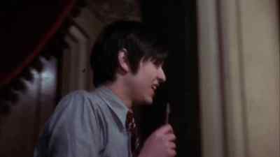 Open this door! Open this door! - Girly