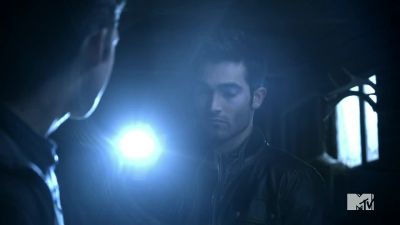 Open it. - Teen Wolf