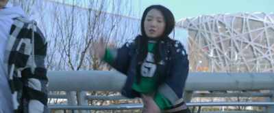 Open, like that.
Go, yeah, jump. - Step Up: Year of the Dance
