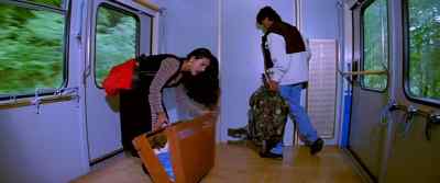 Open the door, darling open the door. - Dilwale Dulhania Le Jayenge