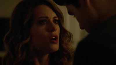 Open the door.
I'm working. - The Escort