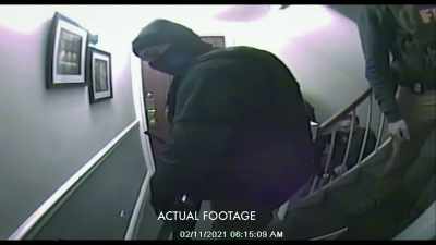 - Open the door!
(ram thudding) - Police State