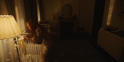 Open the door. - Servant
