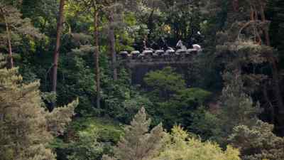 Open the gates! The Spanish are here! - The Musketeers