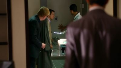 Open the safe. - CSI: Miami