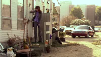 Open up, Perry! - Dexter