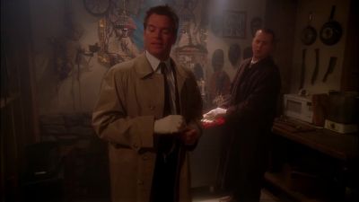Open that up, Probie. - NCIS