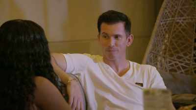 - Openly across the table?
- Yeah, yeah, yeah, - The Real Housewives of Dubai