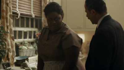 [operatically]
♪ victory-- ♪ - Robin Roberts Presents: Mahalia