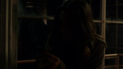 Operator:
 911, WHAT IS YOUR EMERGENCY? - Pretty Little Liars