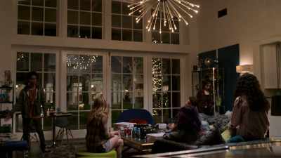 Or board games.
Ooh, yes, Twister! - Marvel's Runaways