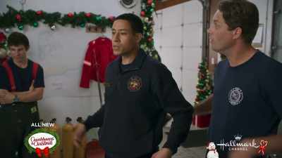 Or you could use
your new found celebrity - A Christmas Tree Grows in Colorado