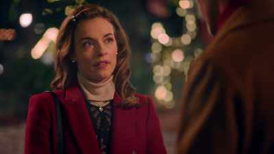 Or to cousin Olivia,
we can't ruin your dreams - A Taste of Christmas