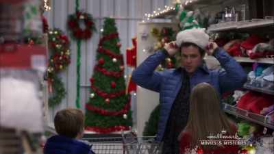Or does it light up
the room, - Christmas in the Air