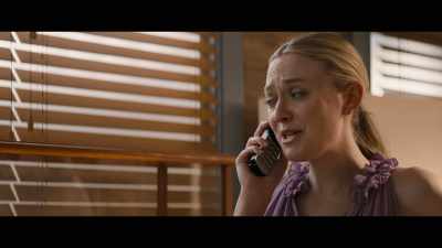 Or I could pass her a note discreetly. - The Perfect Couple
