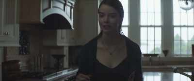 - Or is this my house?
- I'm just saying, - Thoroughbreds