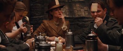 (ORDERING IN GERMAN
AND FRENCH) - Inglourious Basterds