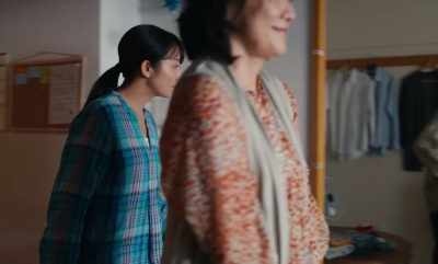 - Osawa-san, can I take your hat? - Yes. - Love Life