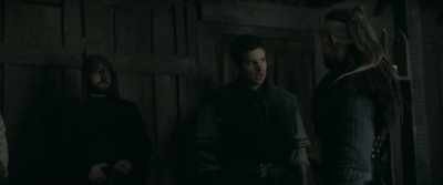 -Osbert, what have you learnt?
-They've set up camp on high ground. - The Last Kingdom: Seven Kings Must Die