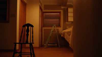 Oscar!
(door slams shut) - Moonshine