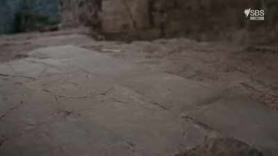 Other than the underfloor heating, - Roman Megastructures