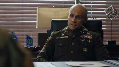 - Otherworldly threats, like... Like aliens?
- That's right. - Naomi