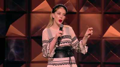 Ou comme dirait mon psy :
"Une nouvelle cuisine." - Backstage with Katherine Ryan